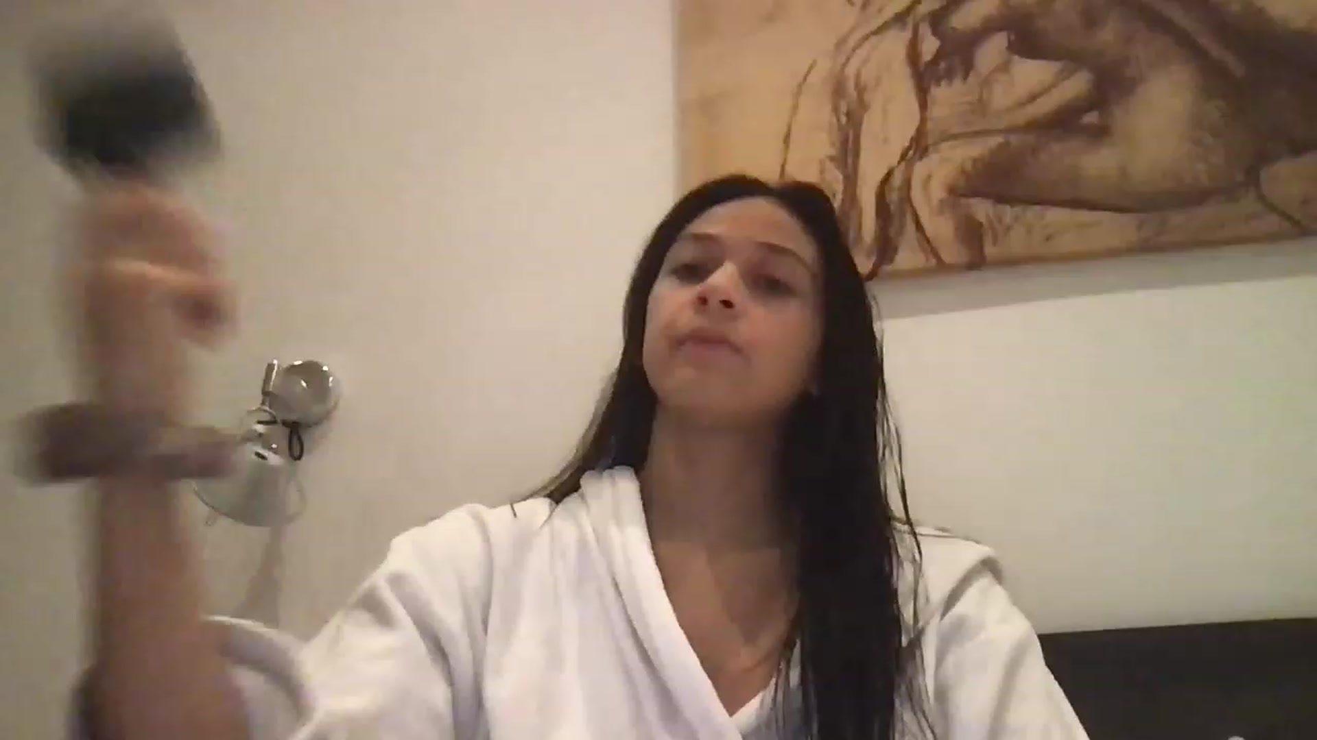 Gallery image thumbnail from XcatscontentX's myfreecams stream on, 12/08/2022, 21:35 image 1 of 20