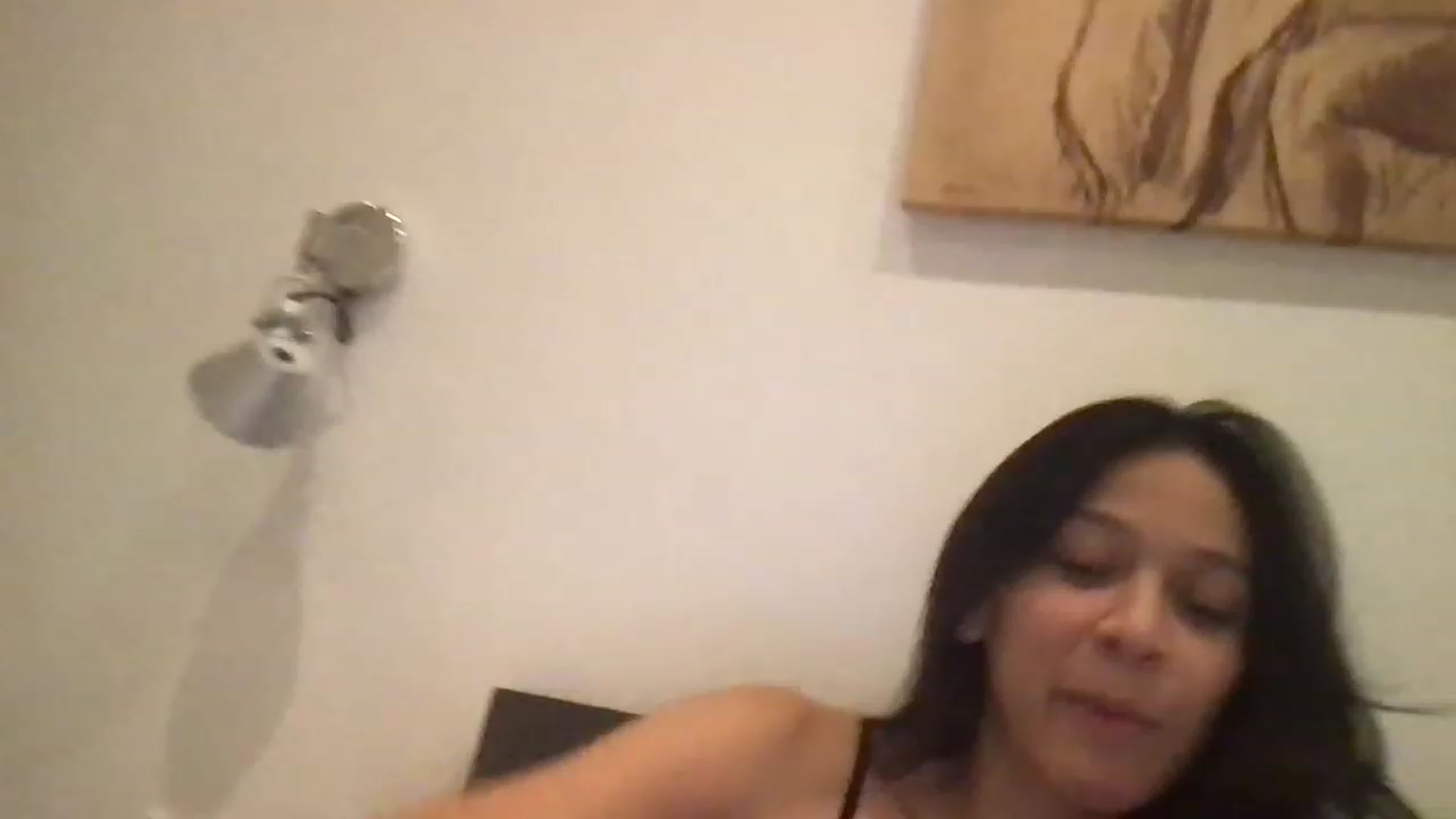 Gallery image thumbnail from XcatscontentX's myfreecams stream on, 12/08/2022, 21:35 image 18 of 20