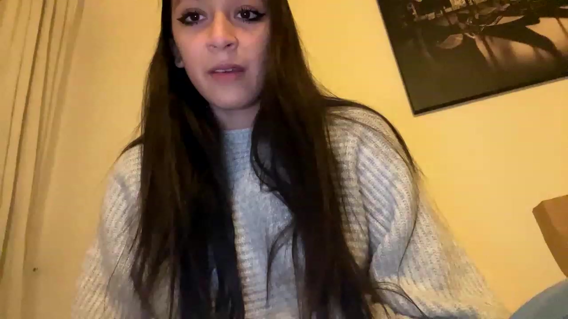Gallery image thumbnail from XcatscontentX's myfreecams stream on, 12/12/2022, 21:35 image 7 of 20