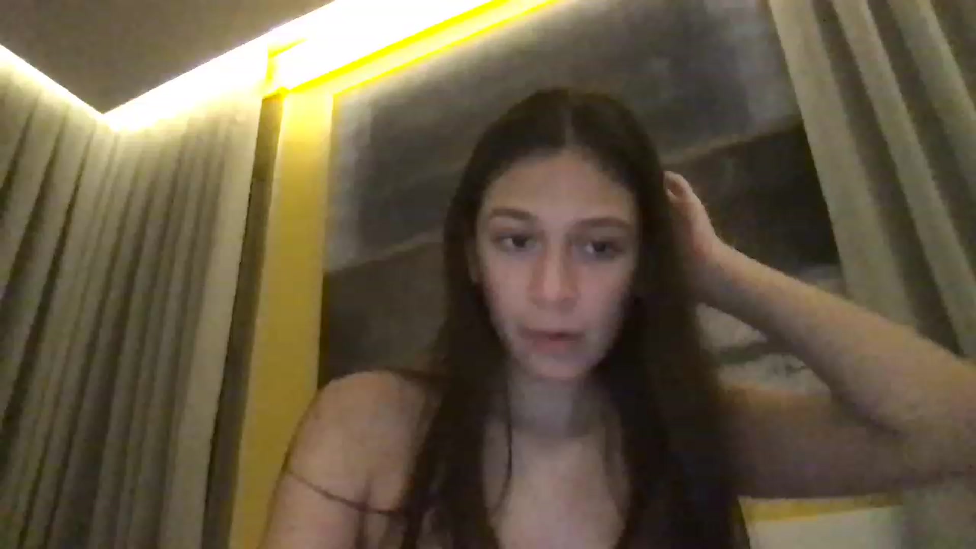 Gallery image thumbnail from XcatscontentX's myfreecams stream on, 01/12/2023, 20:40 image 8 of 20