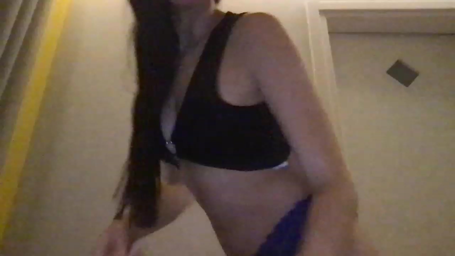 Gallery image thumbnail from XcatscontentX's myfreecams stream on, 01/12/2023, 20:40 image 2 of 20