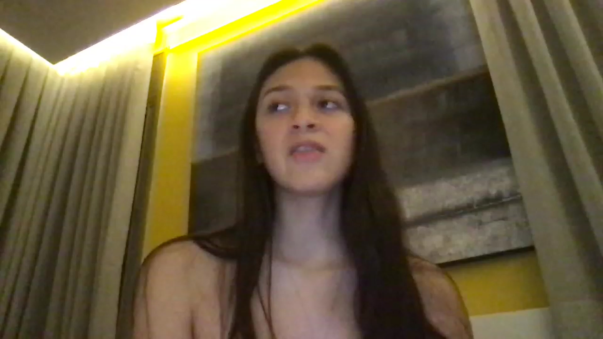 Gallery image thumbnail from XcatscontentX's myfreecams stream on, 01/12/2023, 20:40 image 12 of 20