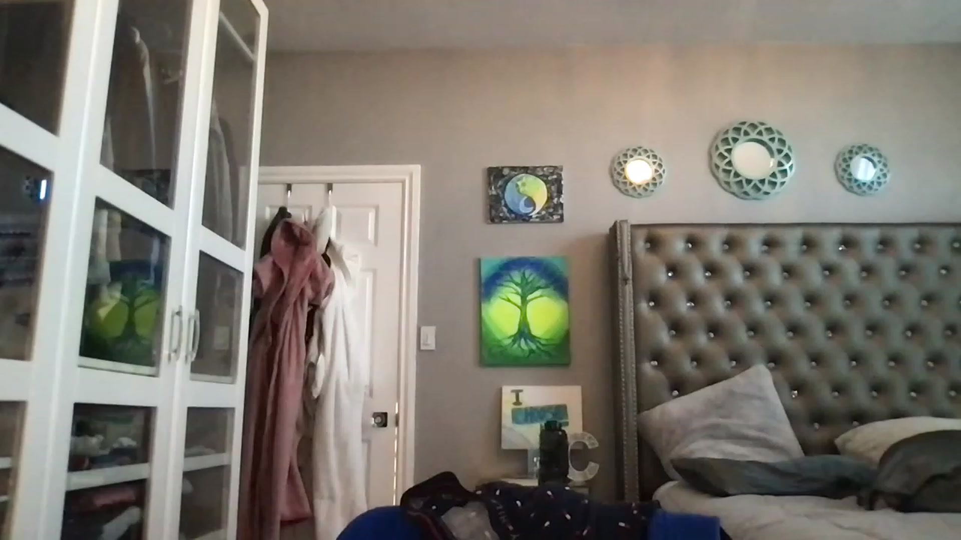 Gallery image thumbnail from XcatscontentX's myfreecams stream on, 03/23/2023, 23:21 image 2 of 20