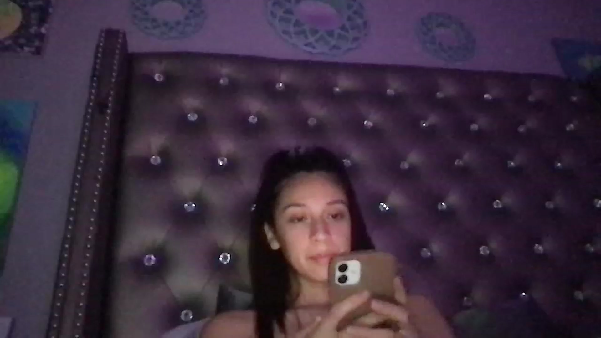 Gallery image thumbnail from XcatscontentX's myfreecams stream on, 04/03/2023, 03:21 image 10 of 20