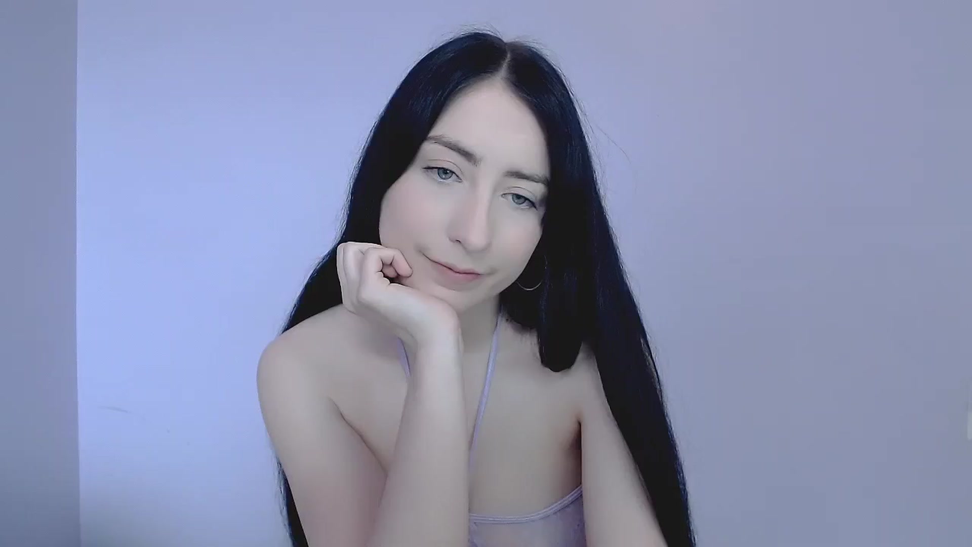 Gallery image thumbnail from Xemilyxalicex's myfreecams stream on, 10/29/2024, 14:10 image 8 of 20