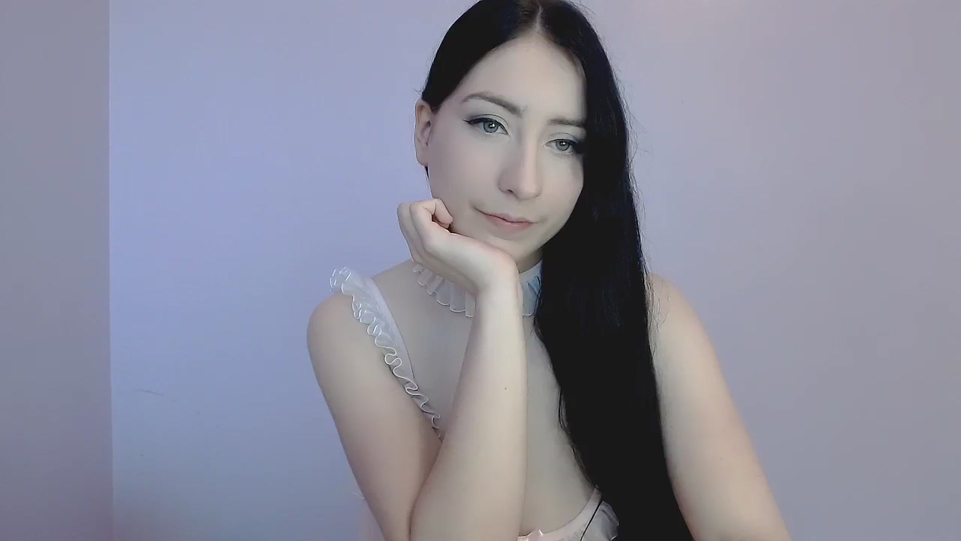 Gallery image thumbnail from Xemilyxalicex's myfreecams stream on, 10/31/2024, 17:08 image 1 of 20