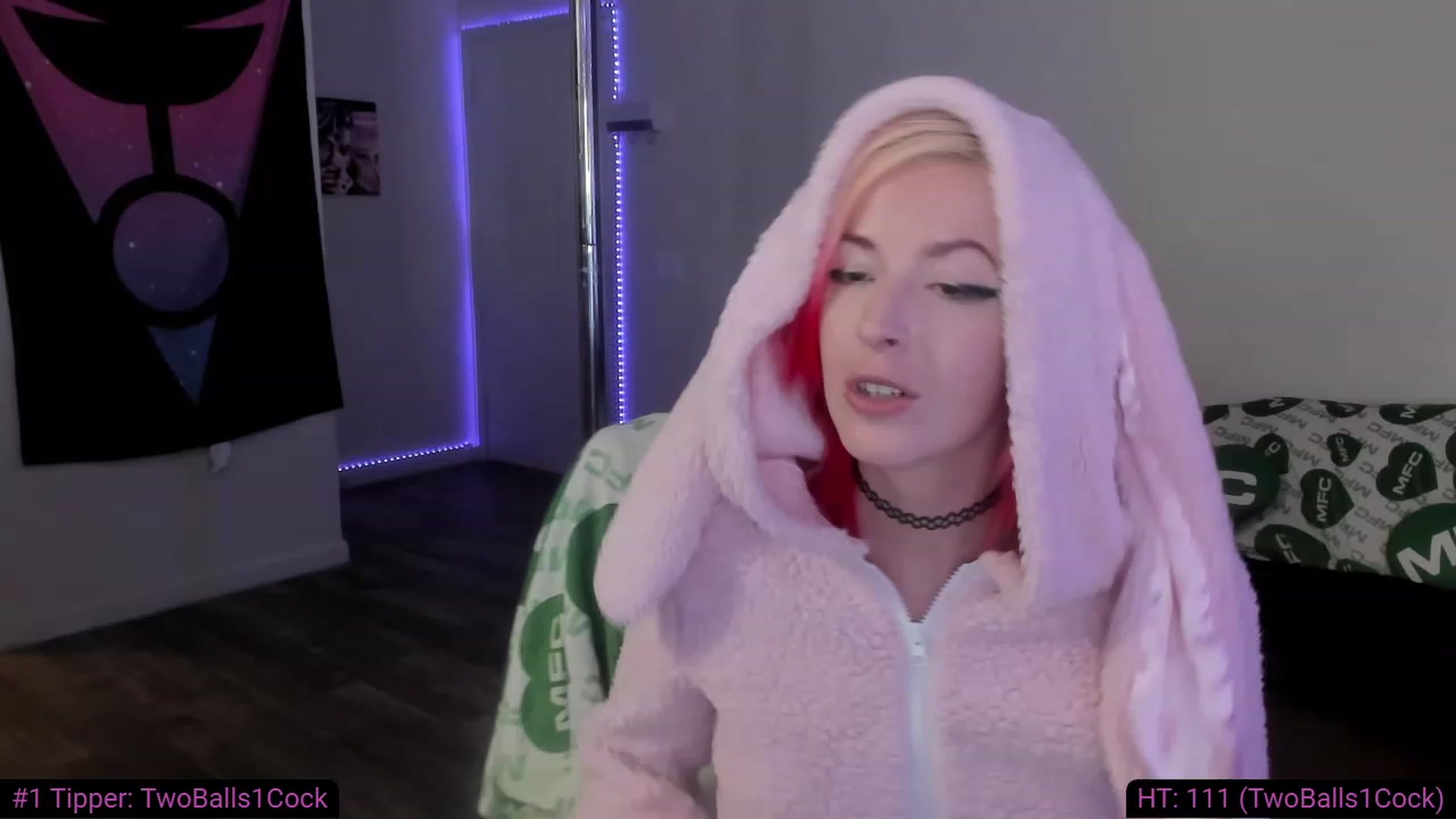 Gallery image thumbnail from Xena_saturn's myfreecams stream on, 11/19/2022, 15:30 image 2 of 20