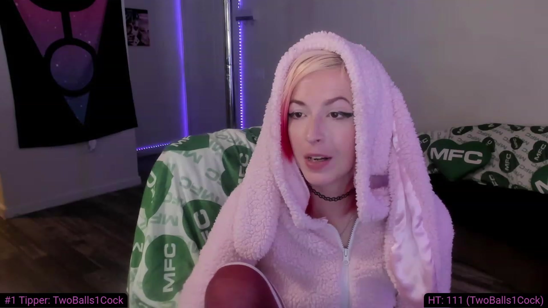 Gallery image thumbnail from Xena_saturn's myfreecams stream on, 11/19/2022, 15:30 image 13 of 20