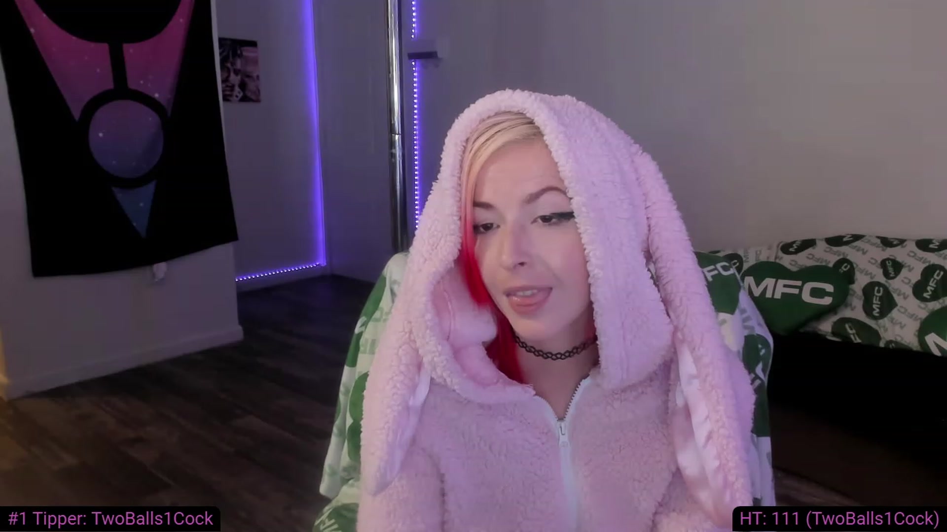 Gallery image thumbnail from Xena_saturn's myfreecams stream on, 11/19/2022, 15:30 image 4 of 20
