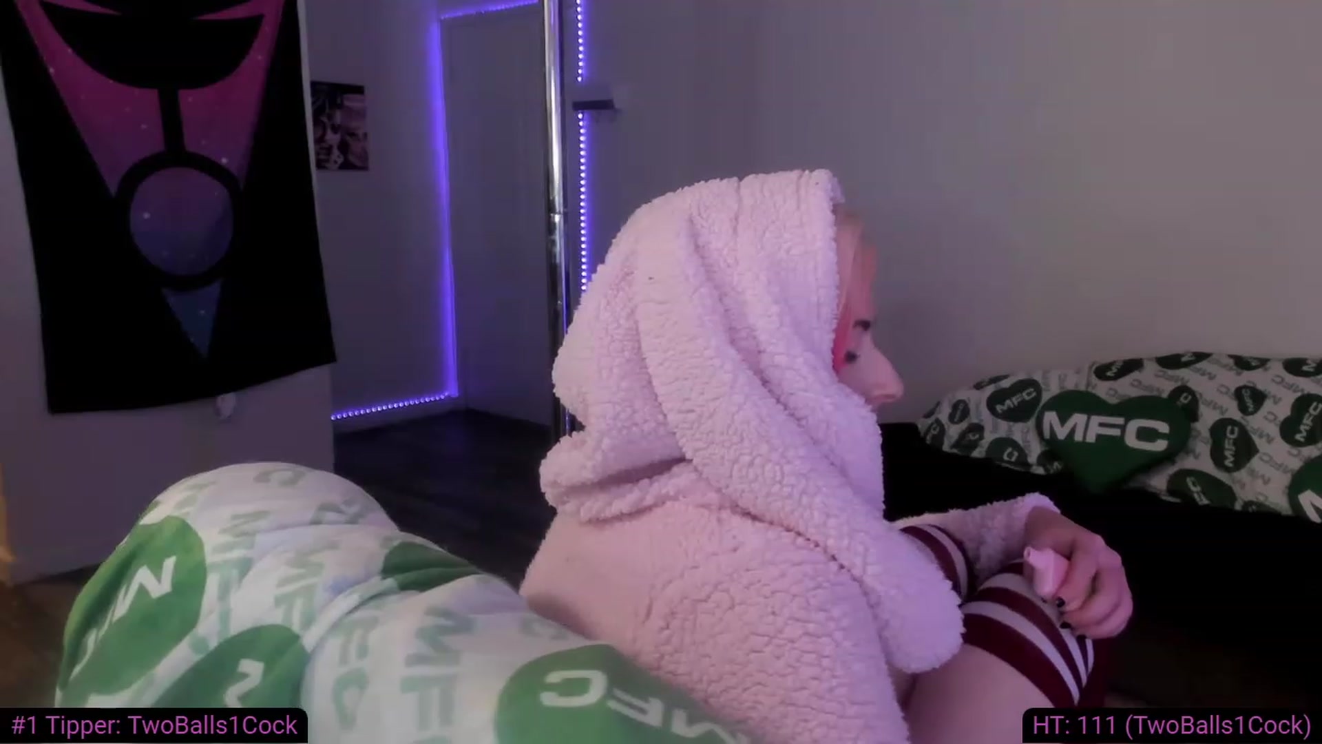 Gallery image thumbnail from Xena_saturn's myfreecams stream on, 11/19/2022, 15:30 image 16 of 20