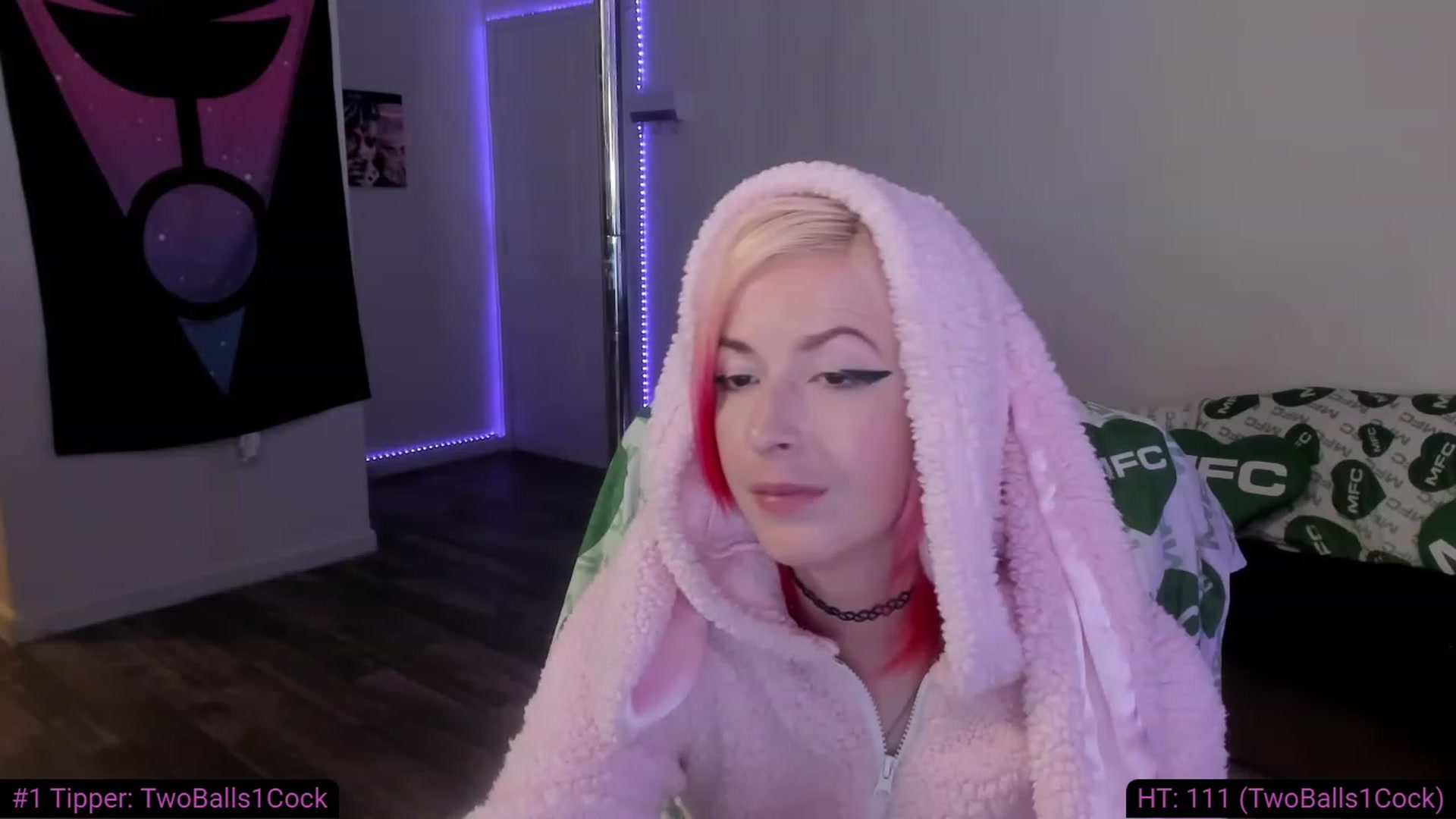 Gallery image thumbnail from Xena_saturn's myfreecams stream on, 11/19/2022, 15:30 image 15 of 20