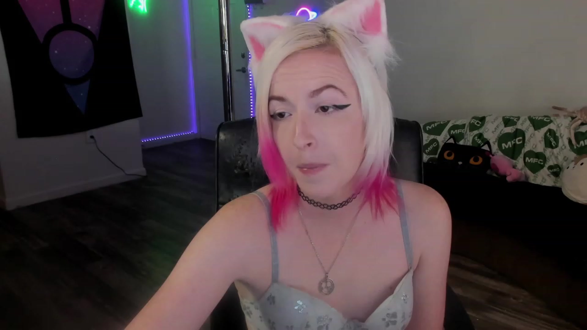 Gallery image thumbnail from Xena_saturn's myfreecams stream on, 01/23/2023, 03:30 image 2 of 20