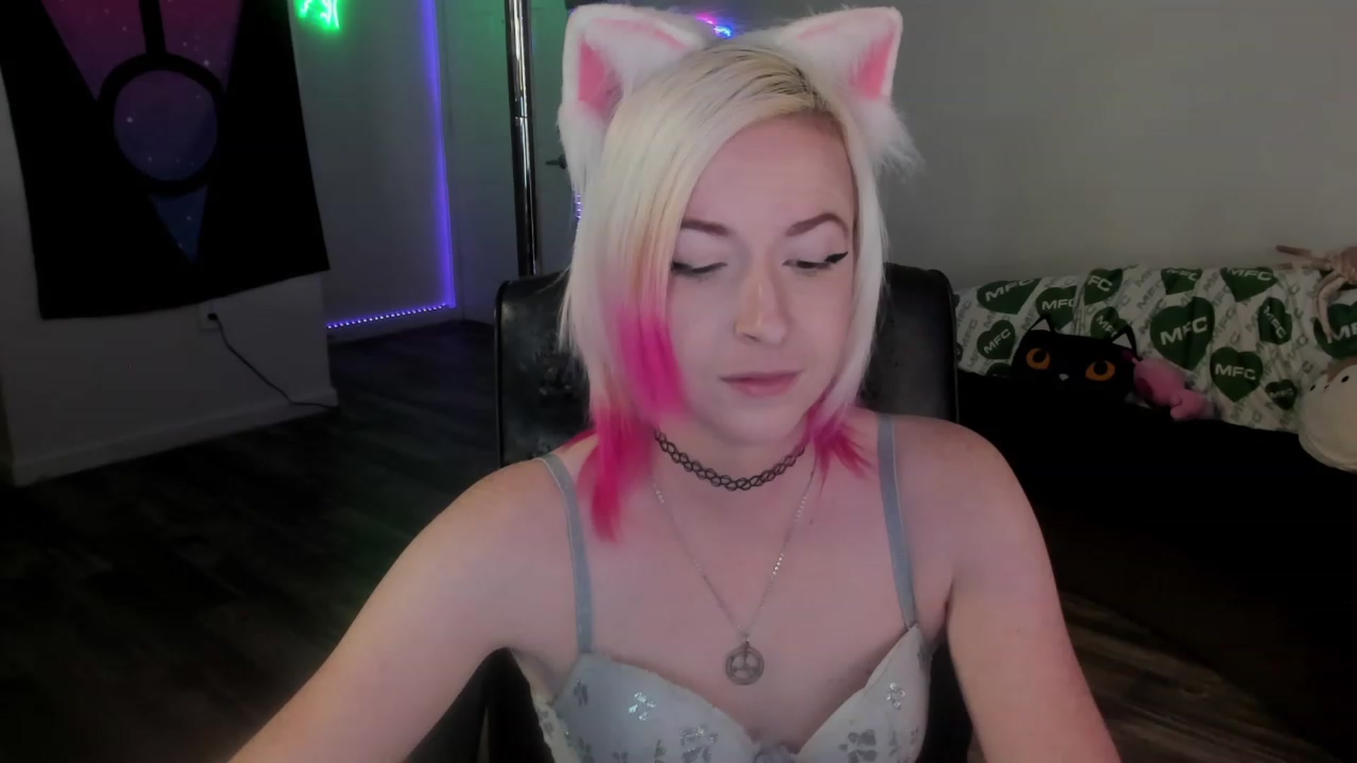 Gallery image thumbnail from Xena_saturn's myfreecams stream on, 01/23/2023, 03:30 image 4 of 20