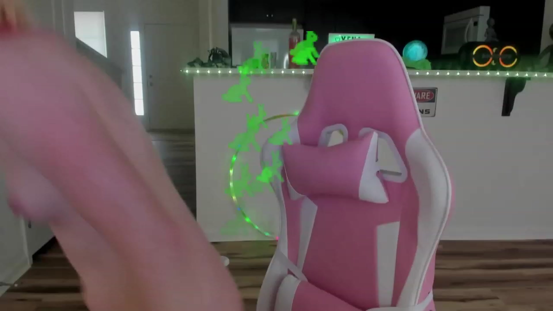 Gallery image thumbnail from Xena_saturn's myfreecams stream on, 08/06/2023, 24:59 image 10 of 20