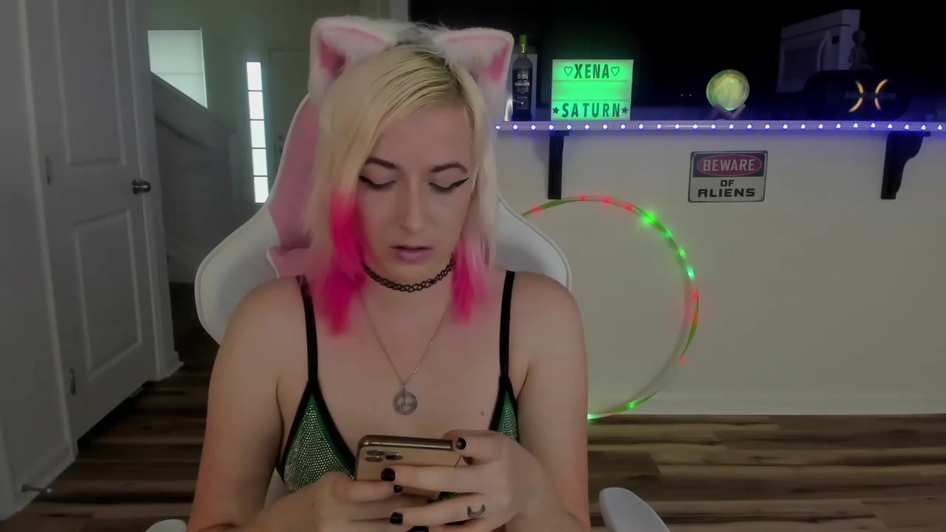 Gallery image thumbnail from Xena_saturn's myfreecams stream on, 08/18/2023, 01:26 image 2 of 20