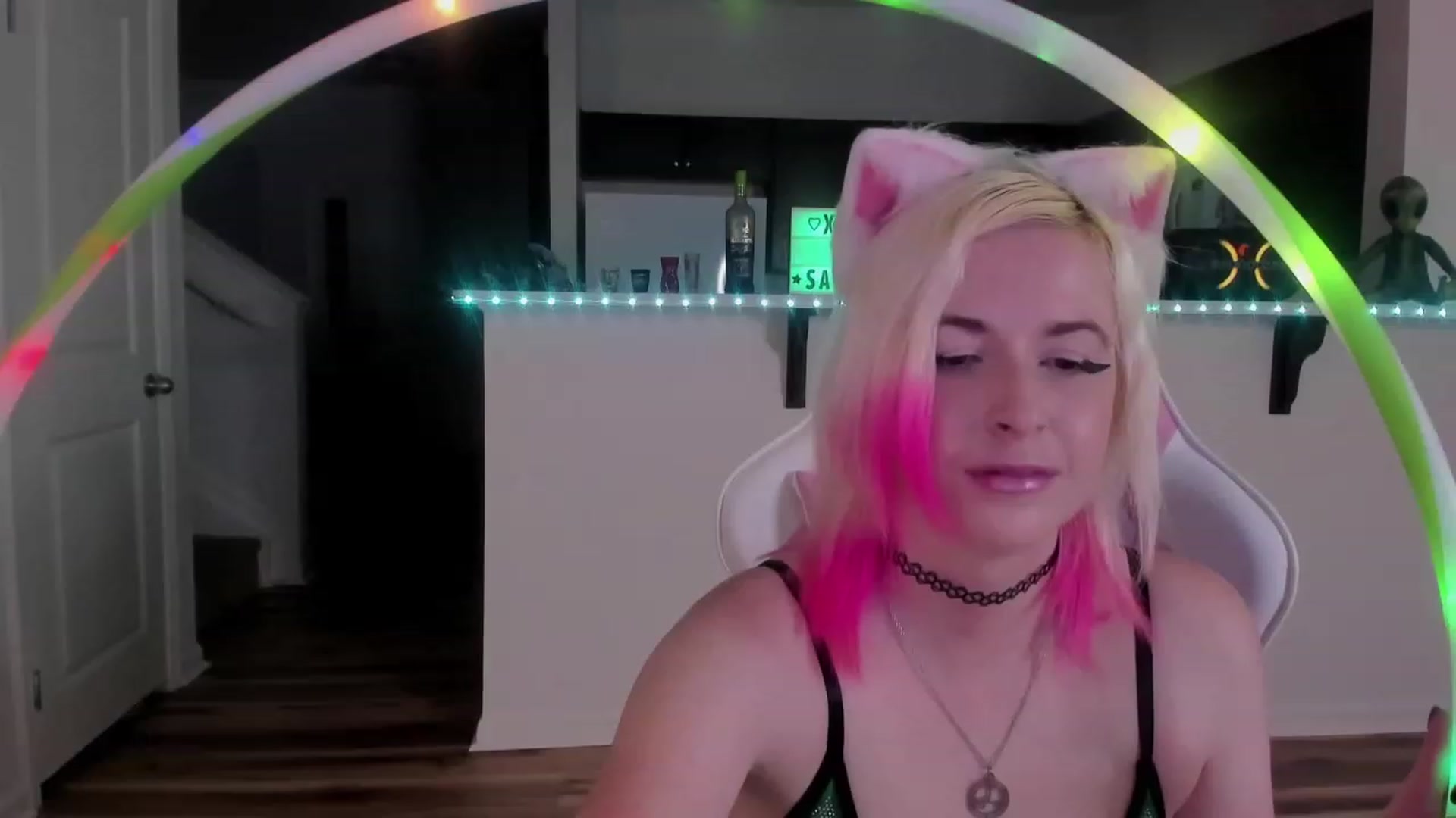 Gallery image thumbnail from Xena_saturn's myfreecams stream on, 08/18/2023, 02:55 image 20 of 20