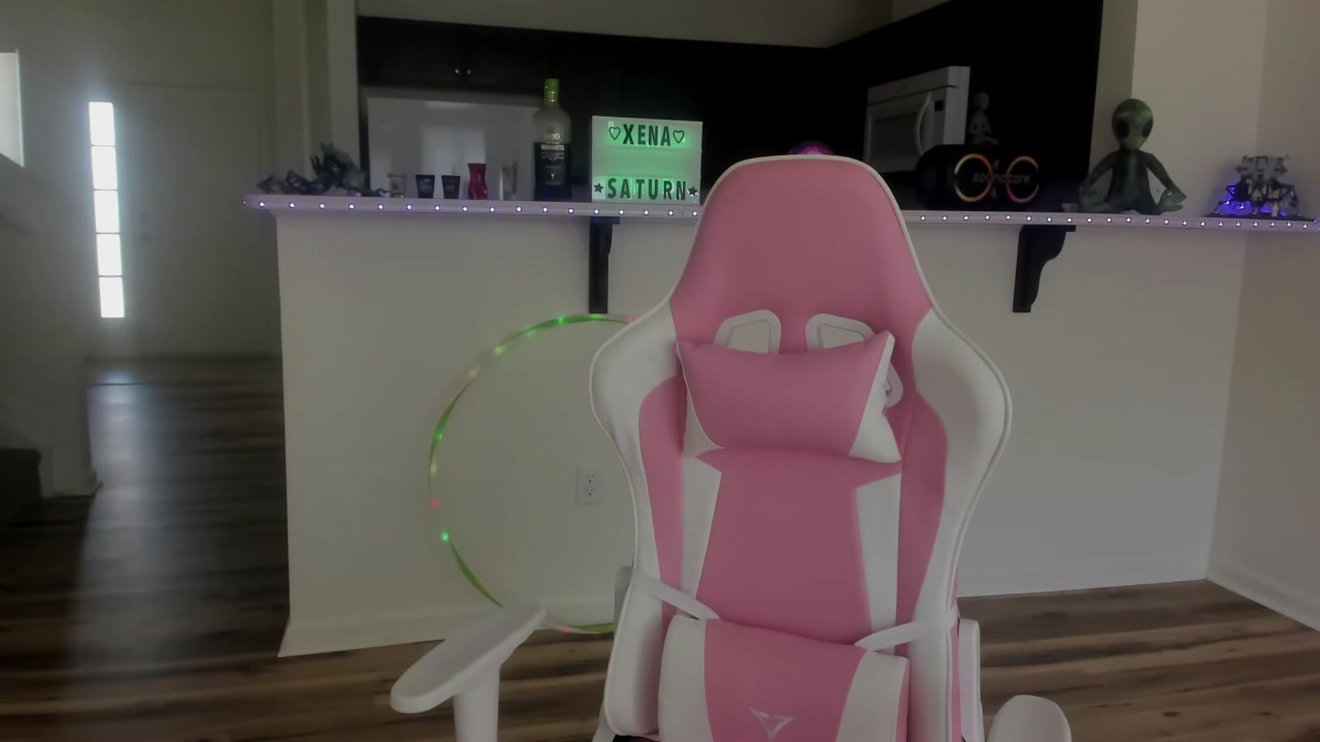 Gallery image thumbnail from Xena_saturn's myfreecams stream on, 09/08/2023, 01:04 image 2 of 20