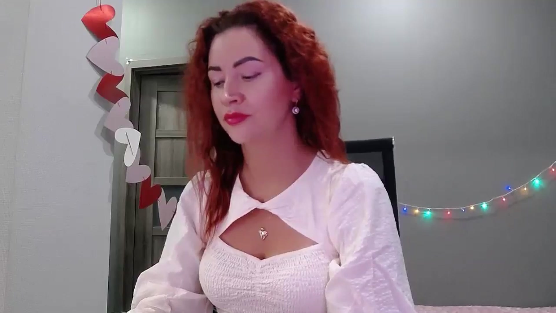 Gallery image thumbnail from XeniaMilf's myfreecams stream on, 10/18/2025, 13:00 image 3 of 20