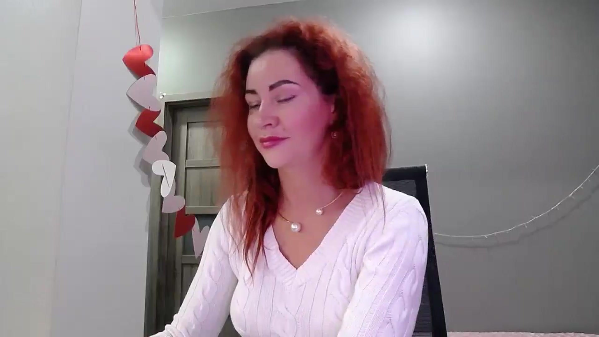 Gallery image thumbnail from XeniaMilf's myfreecams stream on, 10/21/2025, 13:22 image 7 of 20