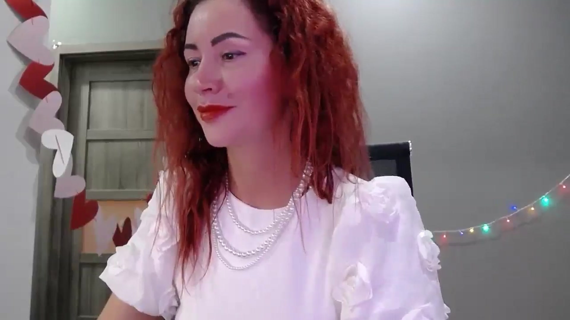 Gallery image thumbnail from XeniaMilf's myfreecams stream on, 10/22/2025, 15:08 image 4 of 20