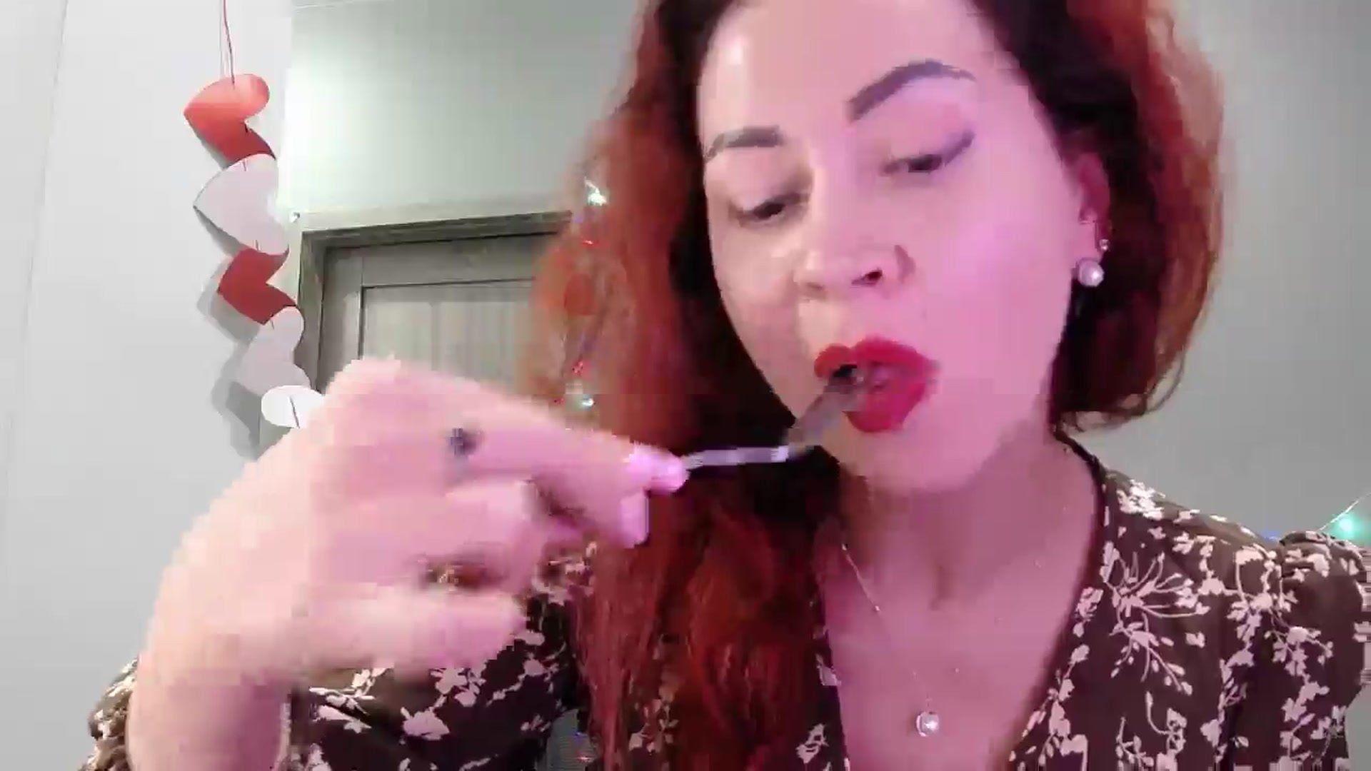 Gallery image thumbnail from XeniaMilf's myfreecams stream on, 10/25/2025, 12:19 image 10 of 20