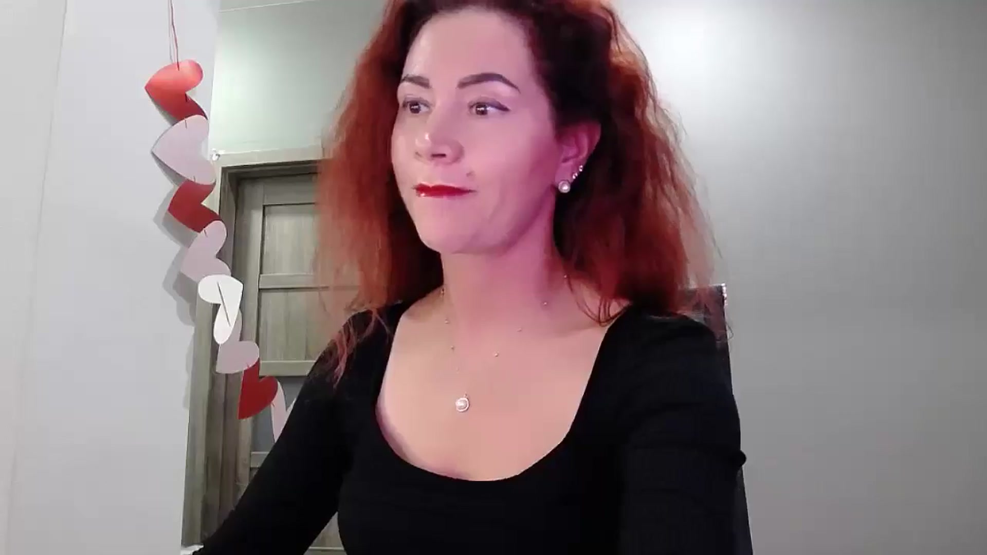 Gallery image thumbnail from XeniaMilf's myfreecams stream on, 10/26/2025, 16:44 image 3 of 20