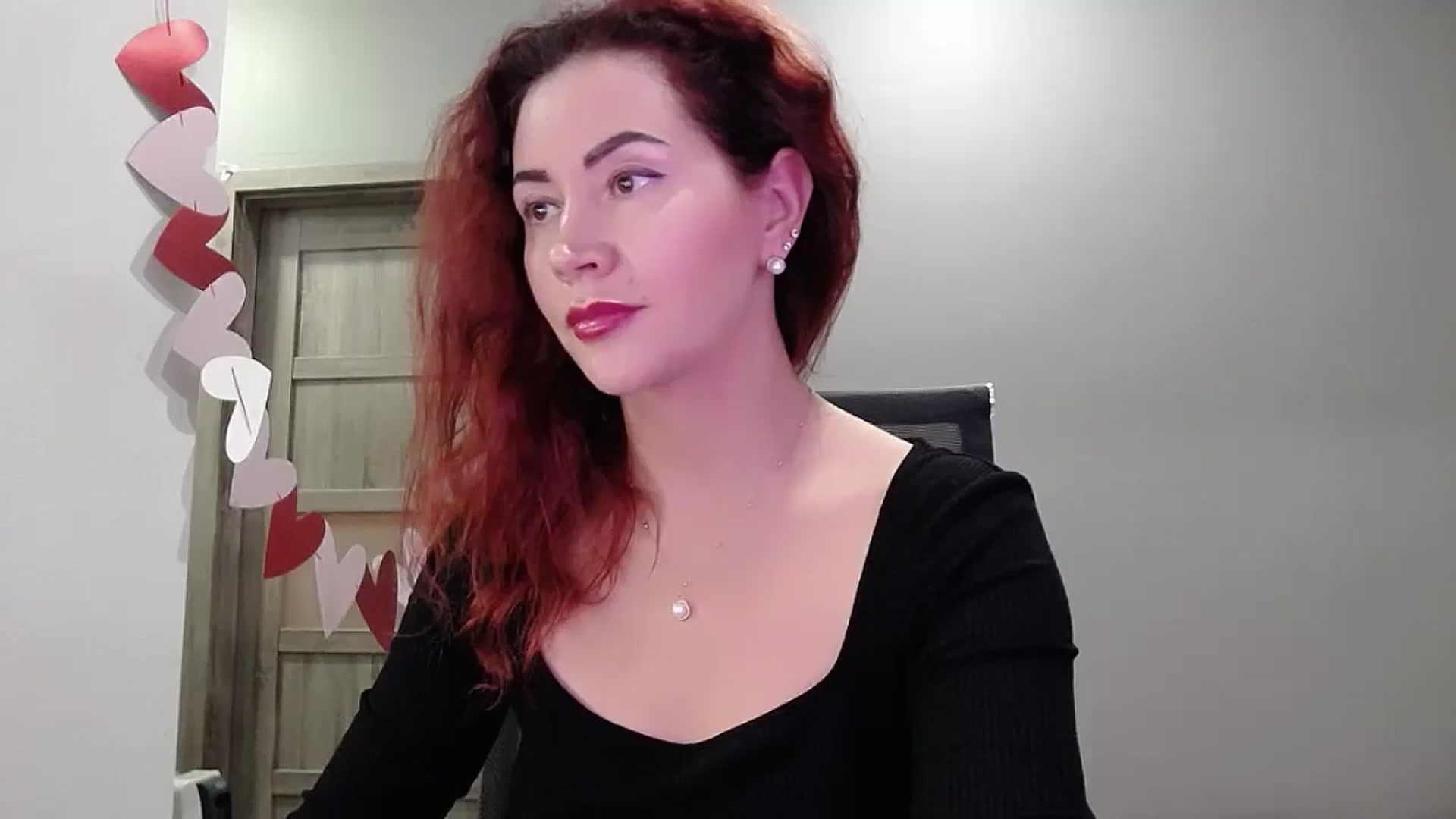 Gallery image thumbnail from XeniaMilf's myfreecams stream on, 10/26/2025, 16:44 image 10 of 20