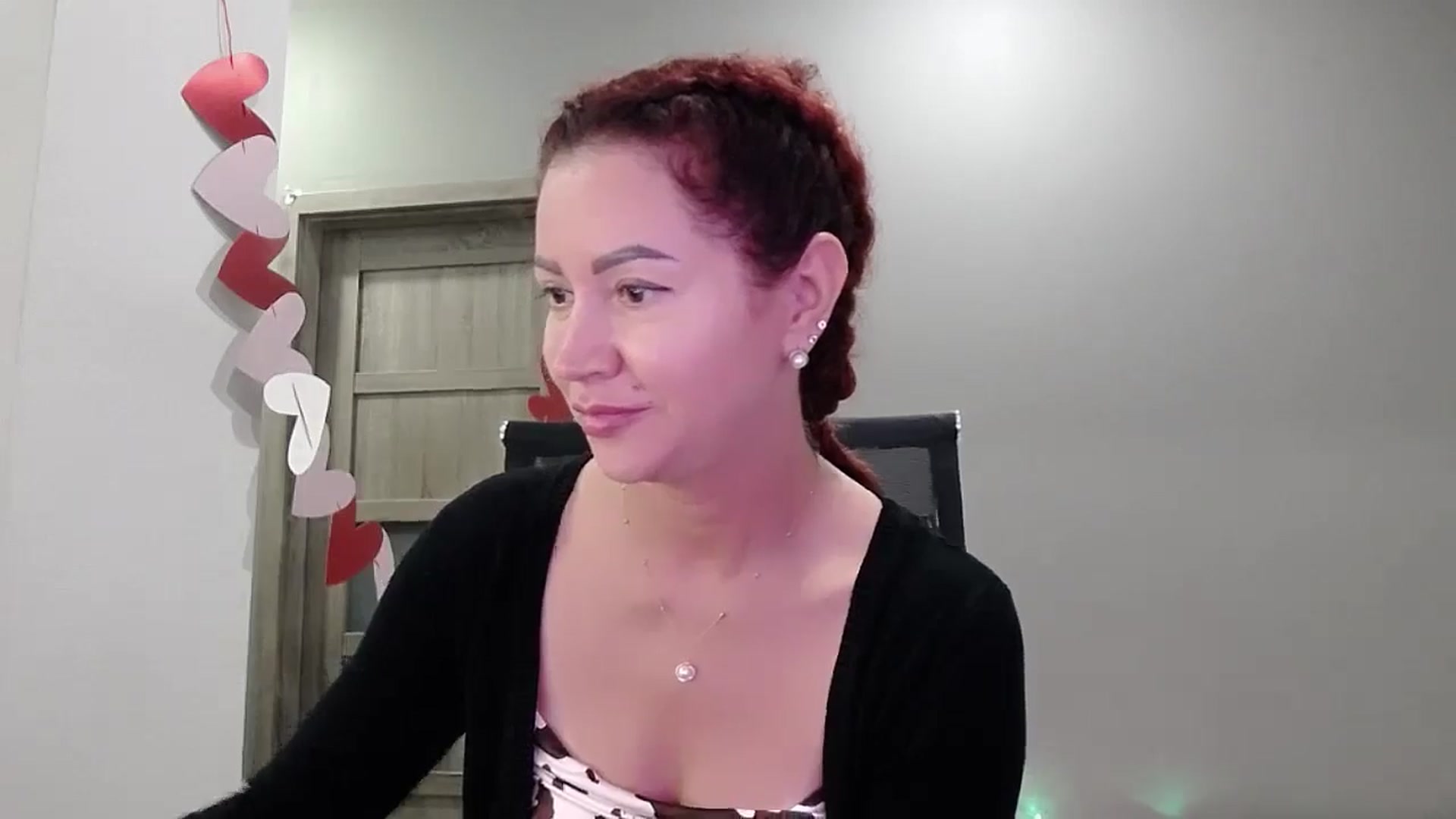 Gallery image thumbnail from XeniaMilf's myfreecams stream on, 10/27/2025, 16:16 image 14 of 20