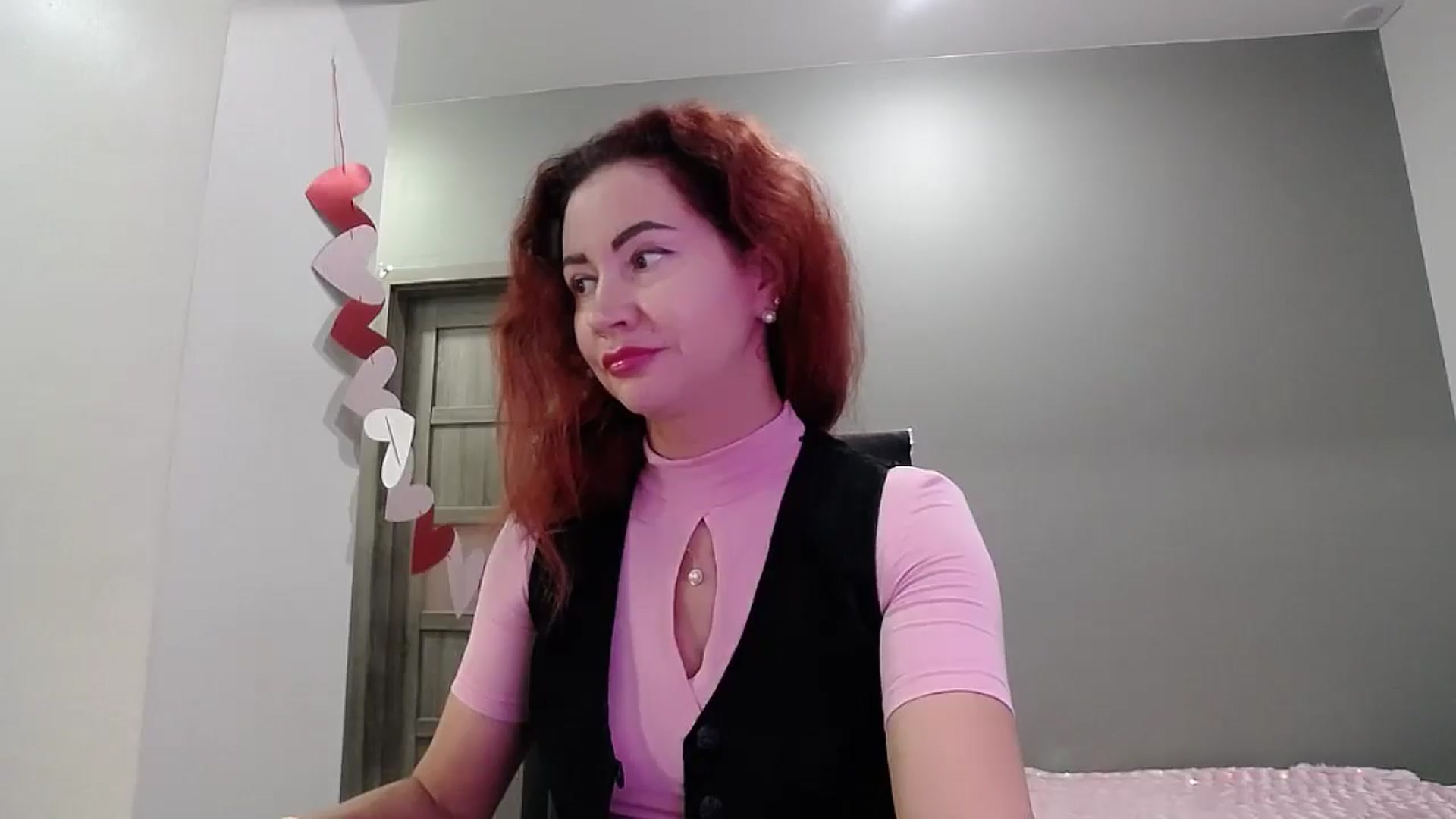 Gallery image thumbnail from XeniaMilf's myfreecams stream on, 10/28/2025, 13:45 image 2 of 20