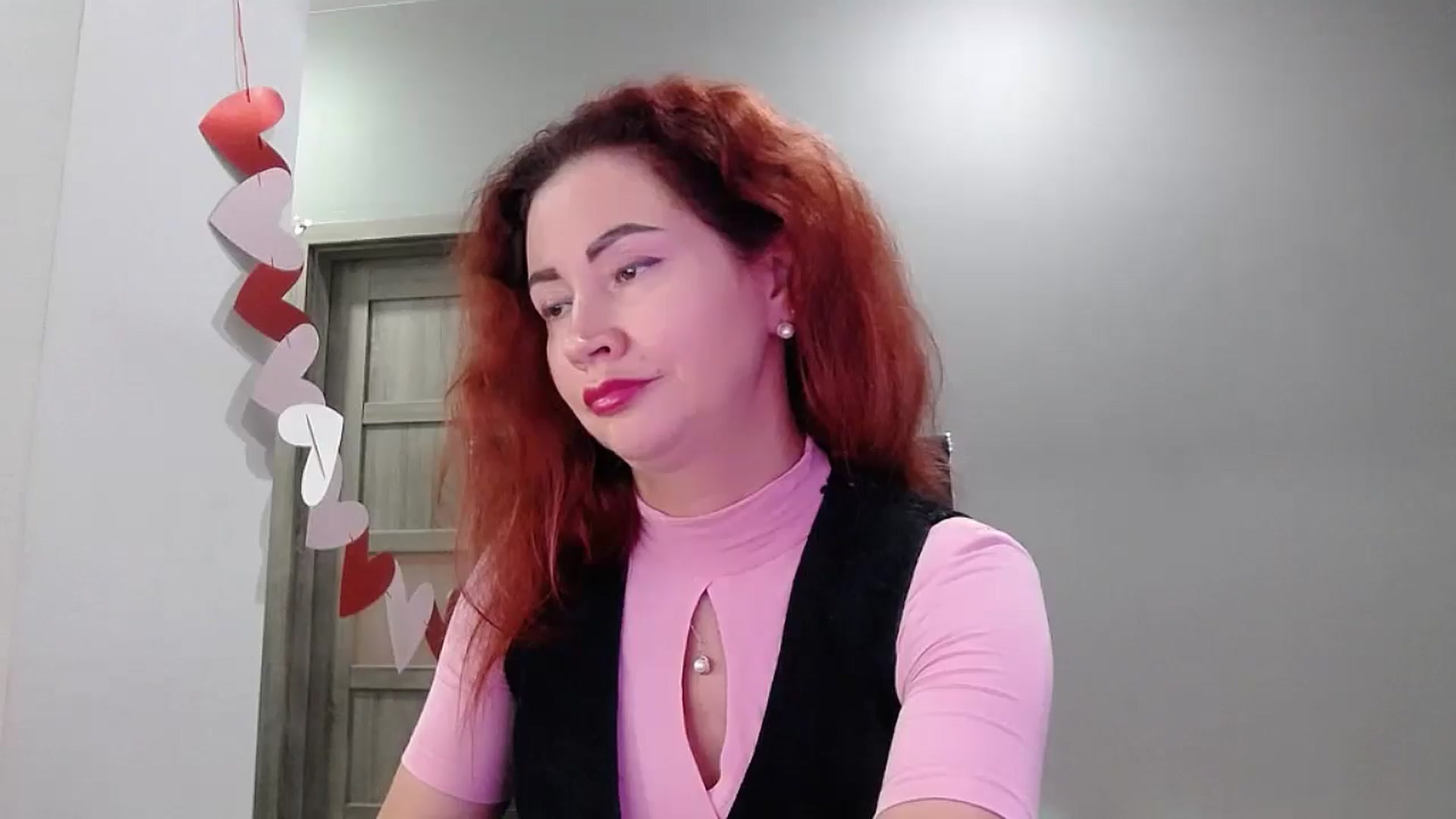 Gallery image thumbnail from XeniaMilf's myfreecams stream on, 10/28/2025, 13:45 image 14 of 20