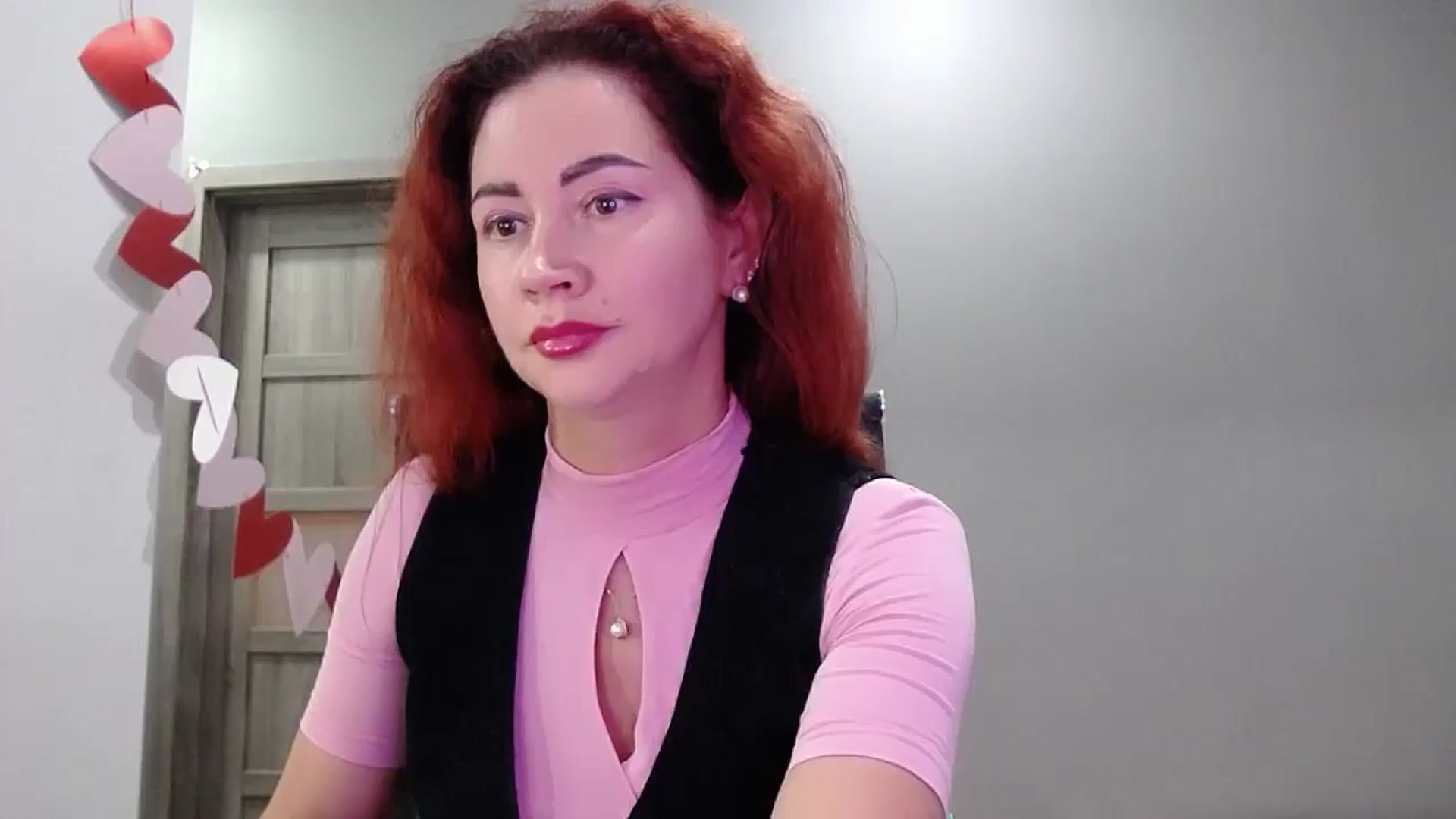 Gallery image thumbnail from XeniaMilf's myfreecams stream on, 10/28/2025, 14:27 image 15 of 20