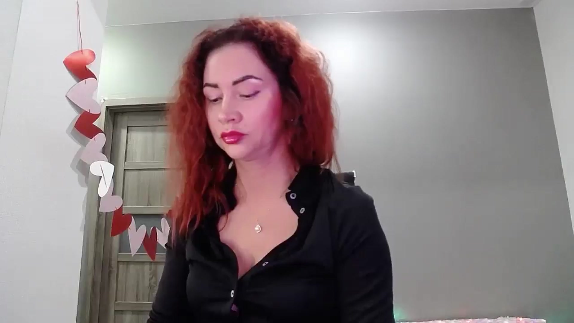 Gallery image thumbnail from XeniaMilf's myfreecams stream on, 10/29/2025, 14:23 image 6 of 20