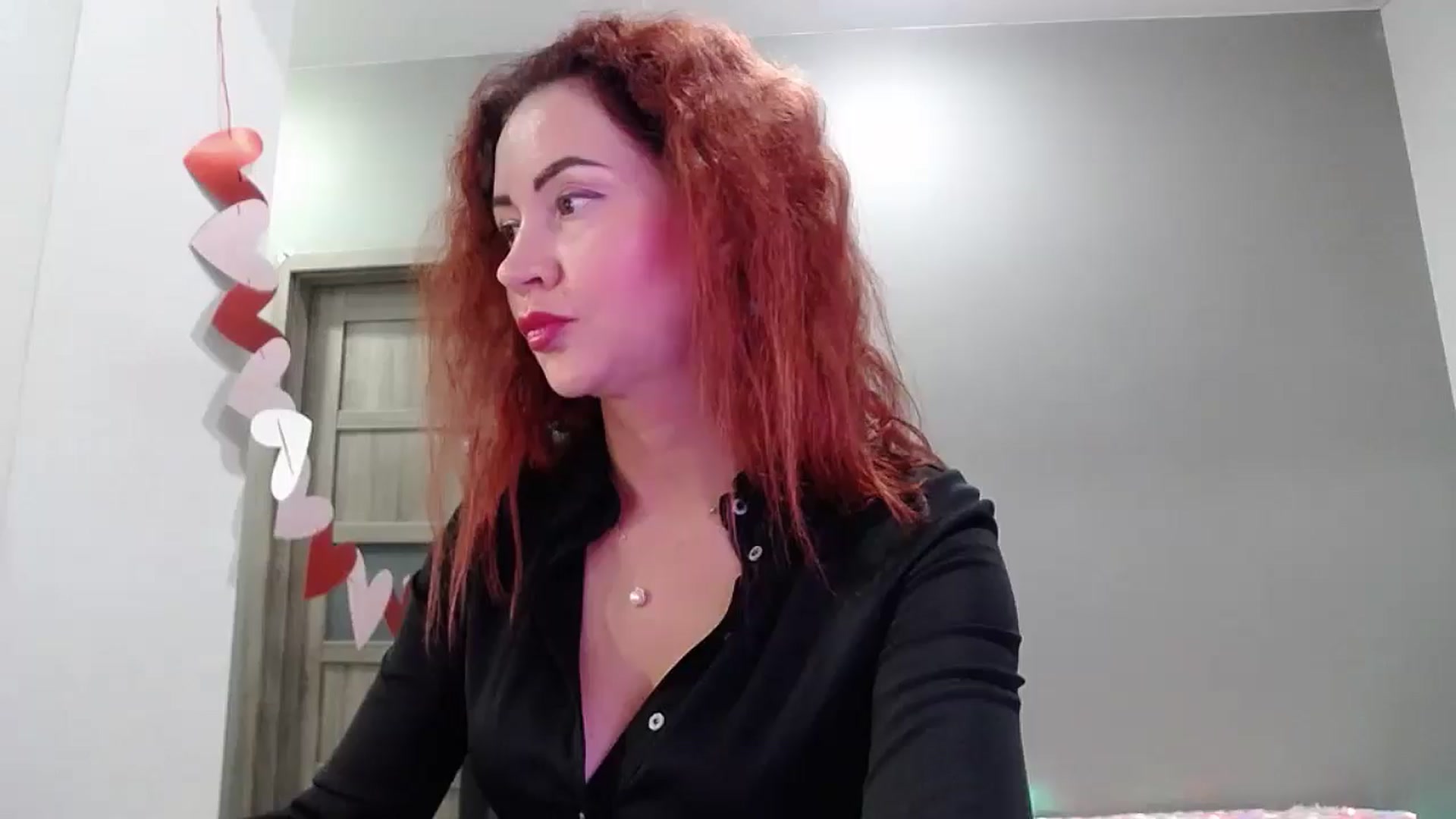 Gallery image thumbnail from XeniaMilf's myfreecams stream on, 10/29/2025, 14:23 image 9 of 20