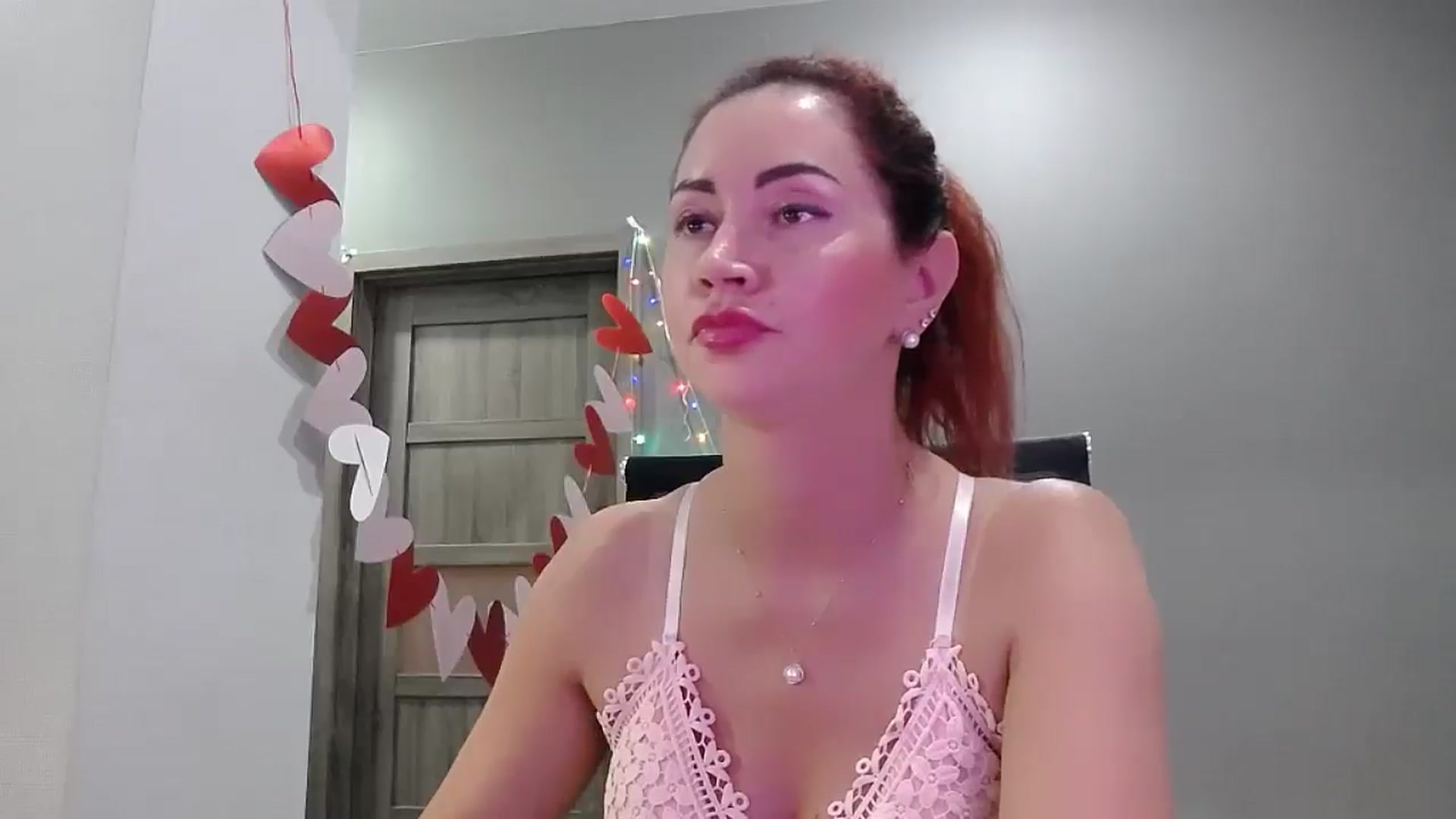 Gallery image thumbnail from XeniaMilf's myfreecams stream on, 10/29/2025, 16:31 image 6 of 20