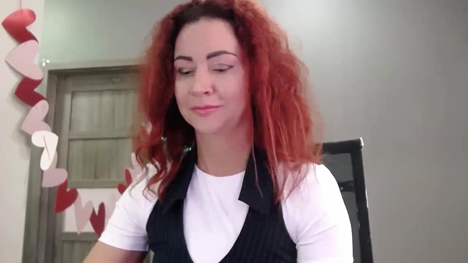 Gallery image thumbnail from XeniaMilf's myfreecams stream on, 10/31/2025, 11:32 image 3 of 20