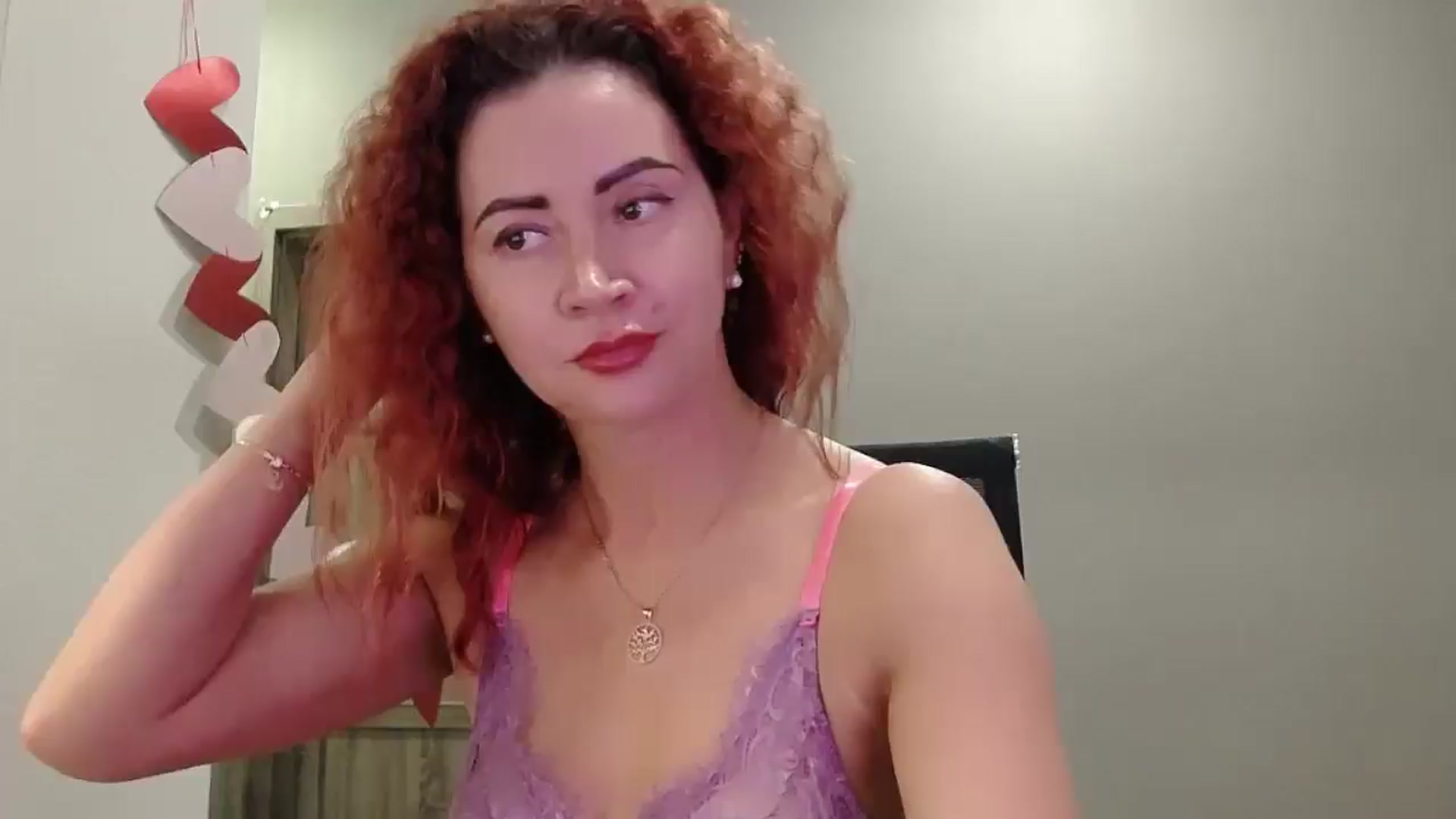 Gallery image thumbnail from XeniaMilf's myfreecams stream on, 11/07/2025, 15:39 image 1 of 20