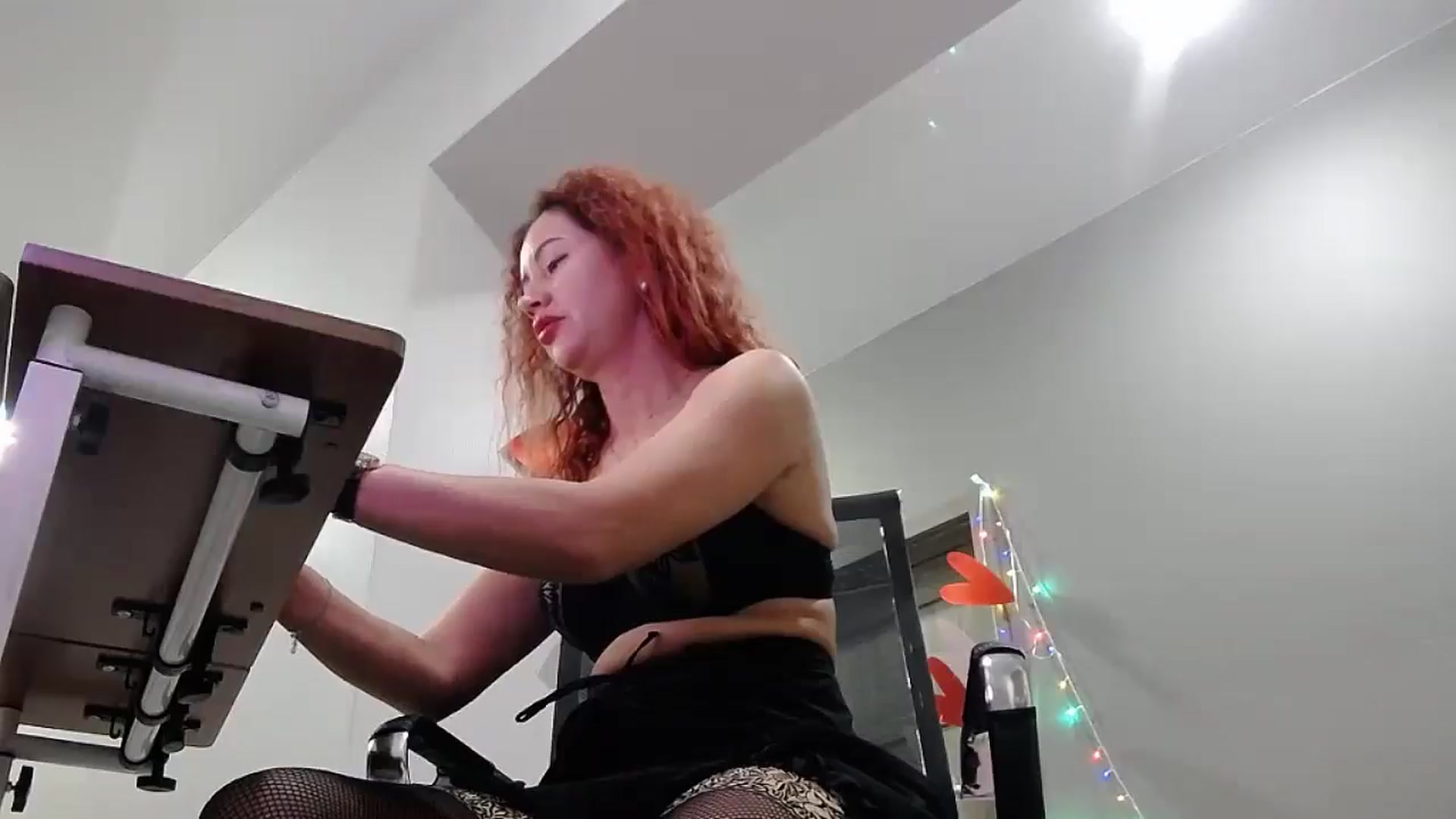 Gallery image thumbnail from XeniaMilf's myfreecams stream on, 11/15/2025, 13:29 image 11 of 20