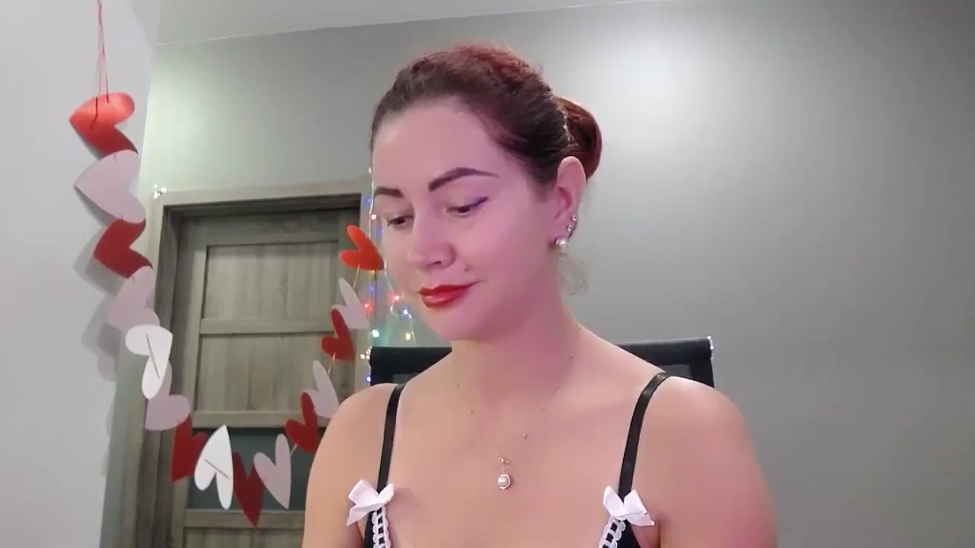 Gallery image thumbnail from XeniaMilf's myfreecams stream on, 11/16/2025, 17:04 image 15 of 20