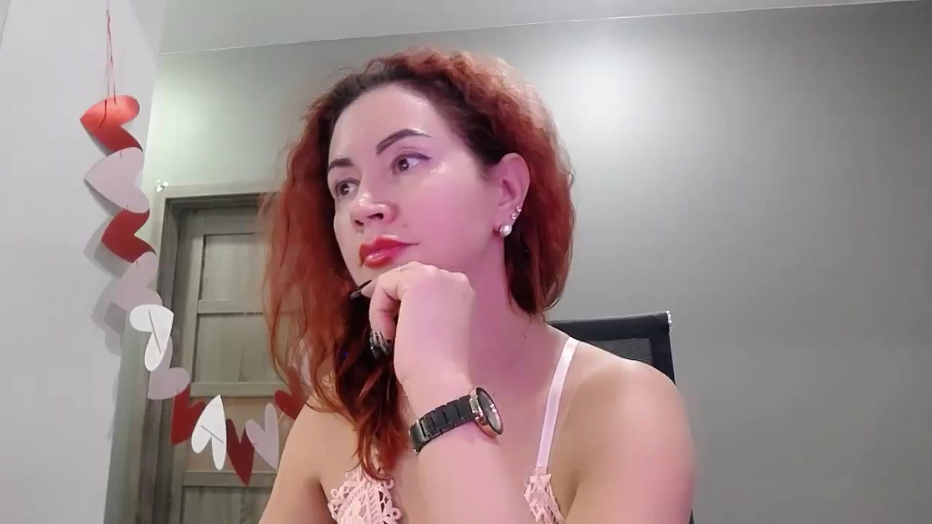 Gallery image thumbnail from XeniaMilf's myfreecams stream on, 11/18/2025, 16:36 image 17 of 20
