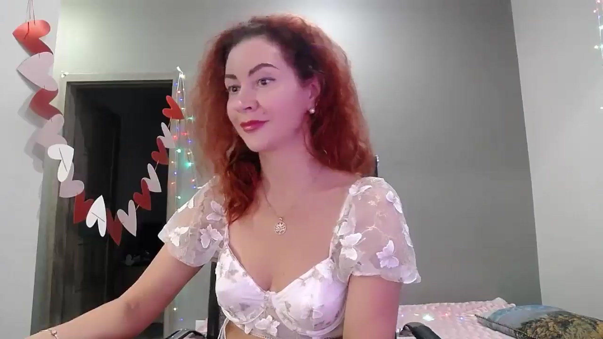 Gallery image thumbnail from XeniaMilf's myfreecams stream on, 11/22/2025, 15:49 image 6 of 20