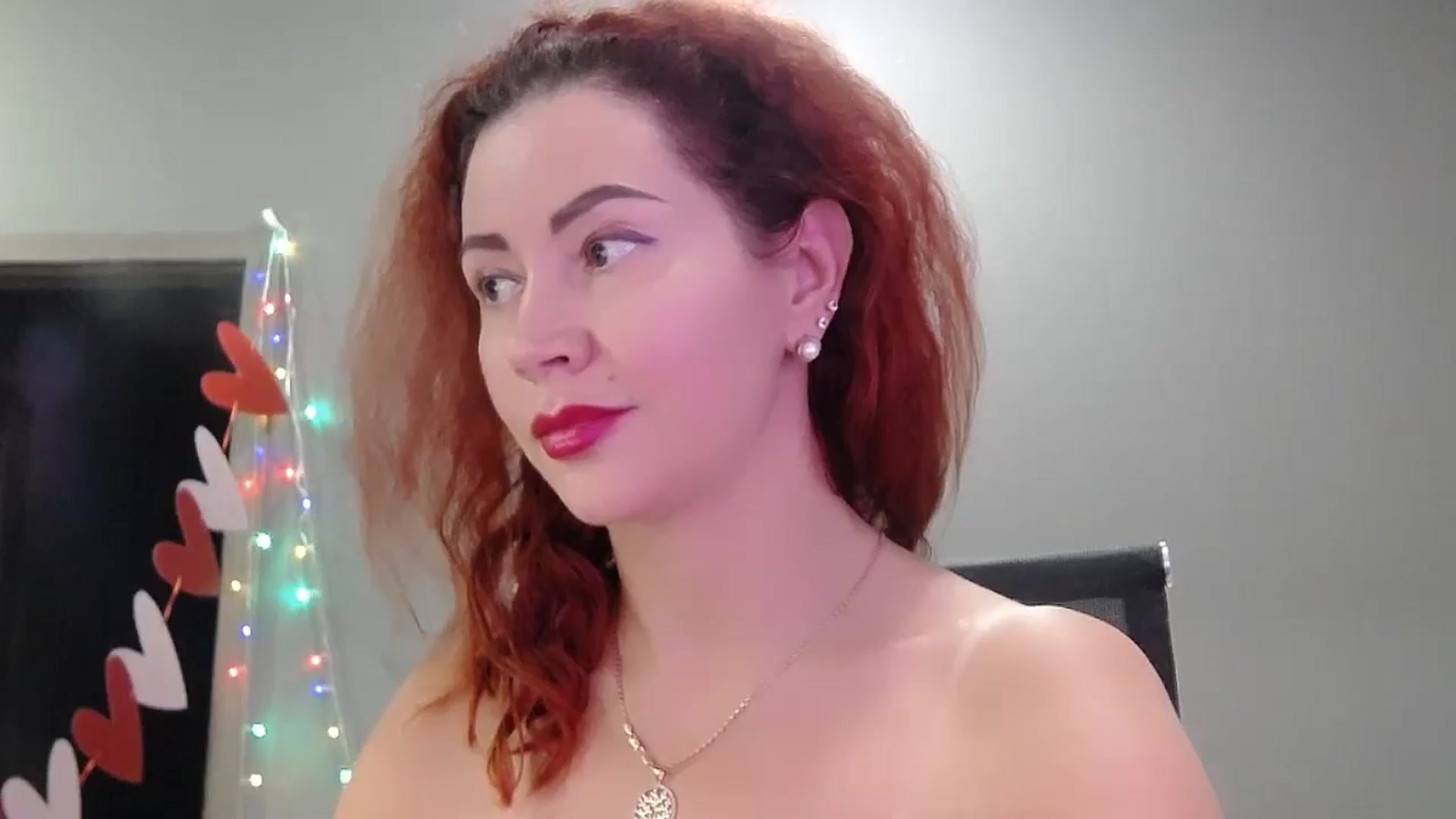 Gallery image thumbnail from XeniaMilf's myfreecams stream on, 11/22/2025, 15:49 image 12 of 20