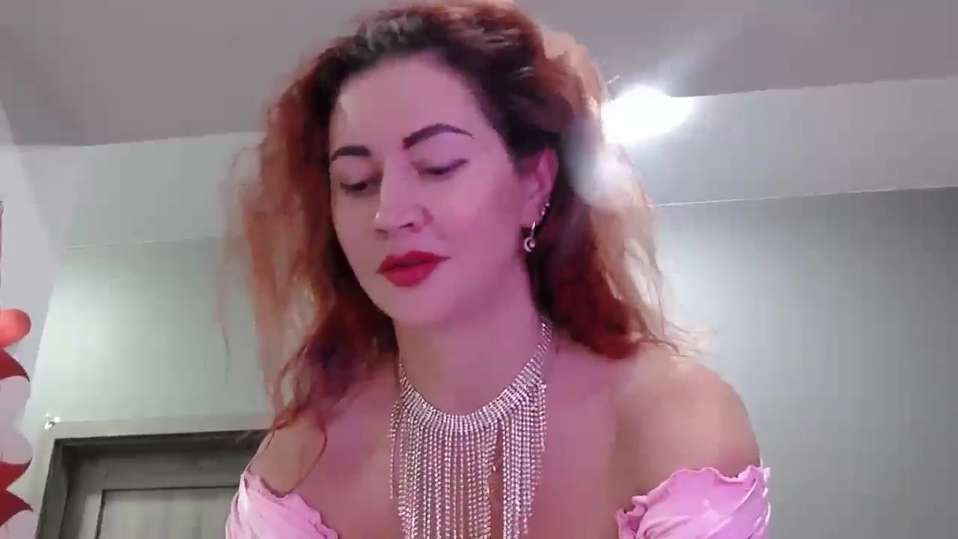Gallery image thumbnail from XeniaMilf's myfreecams stream on, 12/02/2025, 16:58 image 8 of 20