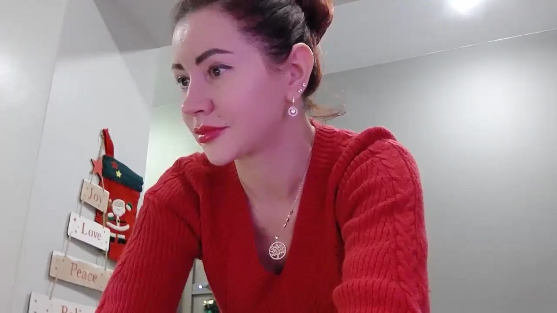 Gallery image thumbnail from XeniaMilf's myfreecams stream on, 12/14/2025, 14:24 image 15 of 20