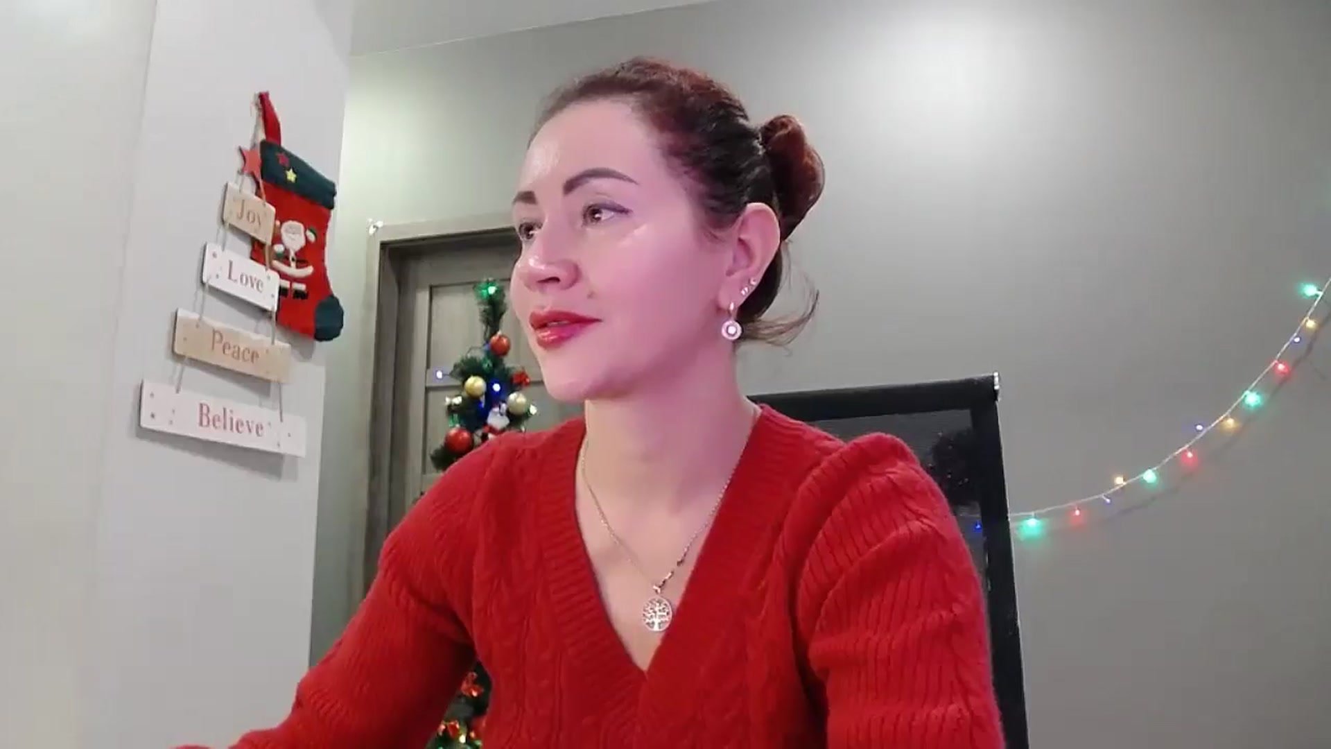 Gallery image thumbnail from XeniaMilf's myfreecams stream on, 12/14/2025, 14:24 image 12 of 20