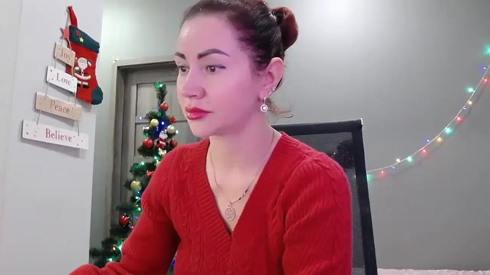 Gallery image thumbnail from XeniaMilf's myfreecams stream on, 12/14/2025, 14:24 image 16 of 20