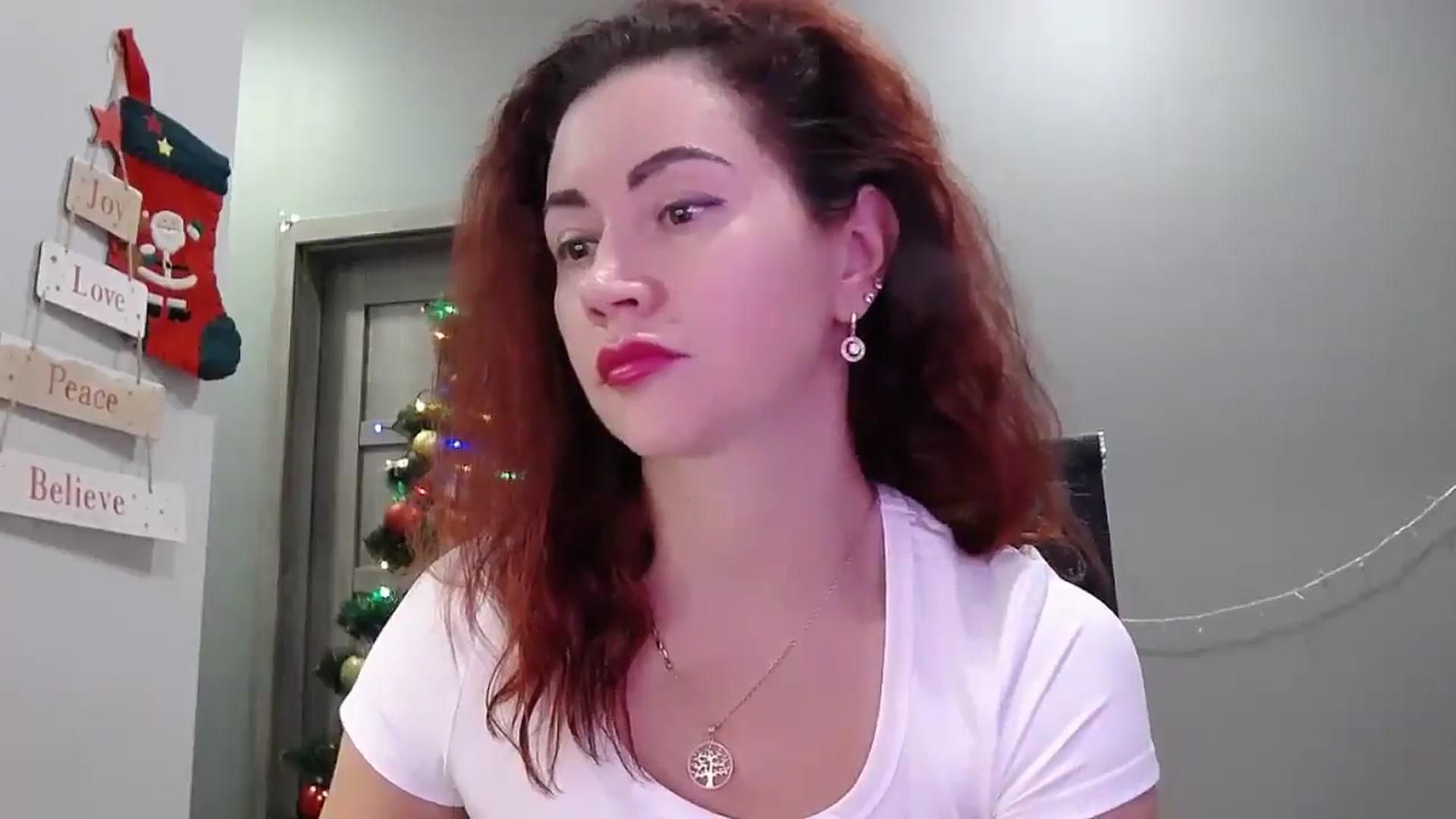 Gallery image thumbnail from XeniaMilf's myfreecams stream on, 12/16/2025, 16:42 image 9 of 20