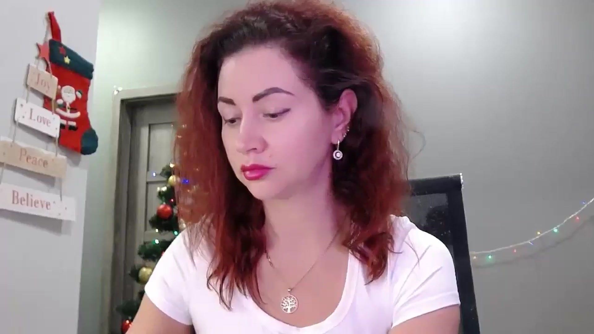Gallery image thumbnail from XeniaMilf's myfreecams stream on, 12/16/2025, 16:42 image 10 of 20