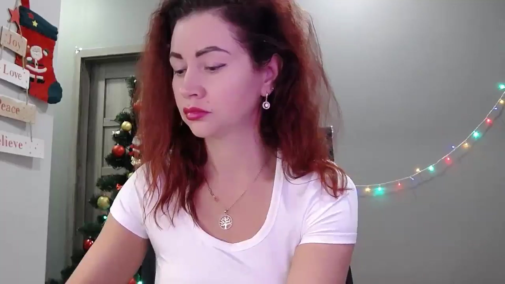 Gallery image thumbnail from XeniaMilf's myfreecams stream on, 12/16/2025, 16:42 image 17 of 20