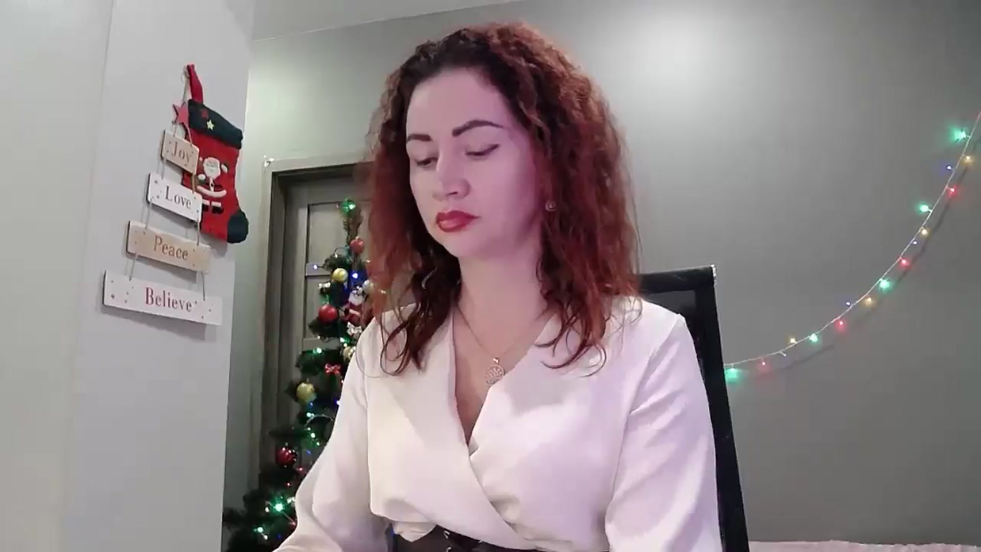 Gallery image thumbnail from XeniaMilf's myfreecams stream on, 12/17/2025, 17:20 image 5 of 20
