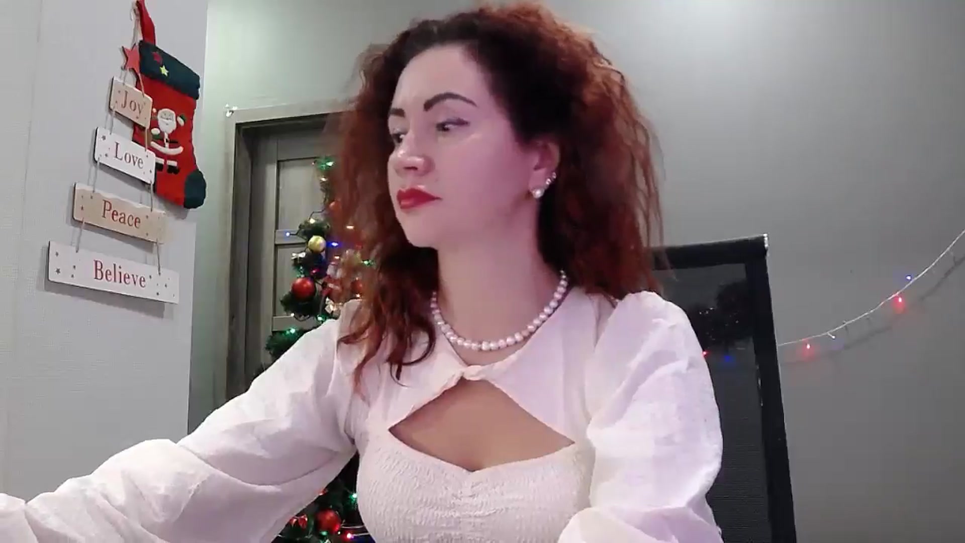 Gallery image thumbnail from XeniaMilf's myfreecams stream on, 12/19/2025, 17:26 image 20 of 20